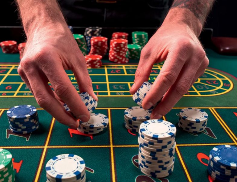 ایک اکاؤنٹ بنائیں یا Baccarat 777 کیسینو میں لاگ ان کریں۔